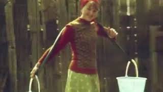 картинка: Һыу буйынан Әсәй ҡайтып килә (Ҡарт өләсәйем иҫтәлегенә) Руслан Газизов