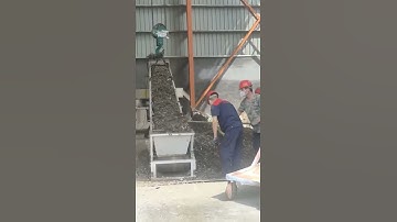 Briquetting machine for industrial garbage waste materials