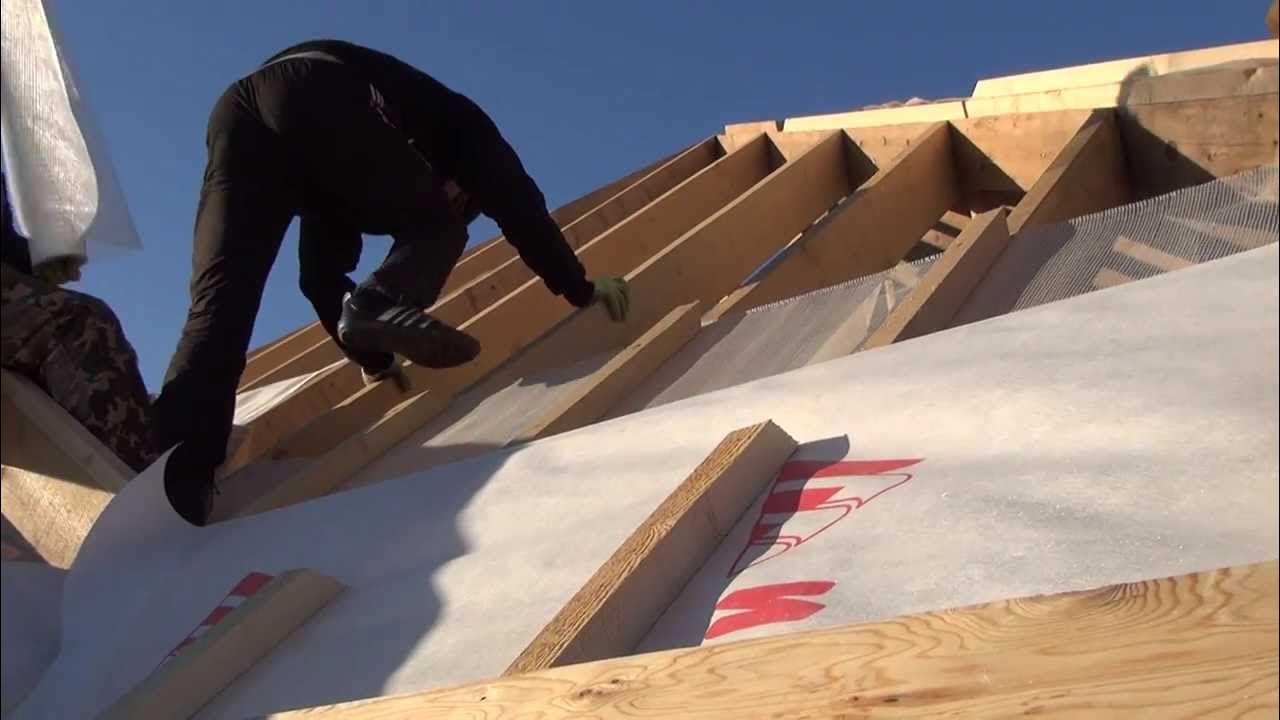 Диффузионная мембрана под металлочерепицу. Изоспан утепленные скатные кровли. Изоспан мембрана для кровли. Изоспан для кровли под металлочерепицу. Изоспан для кровли под металлочерепицу.