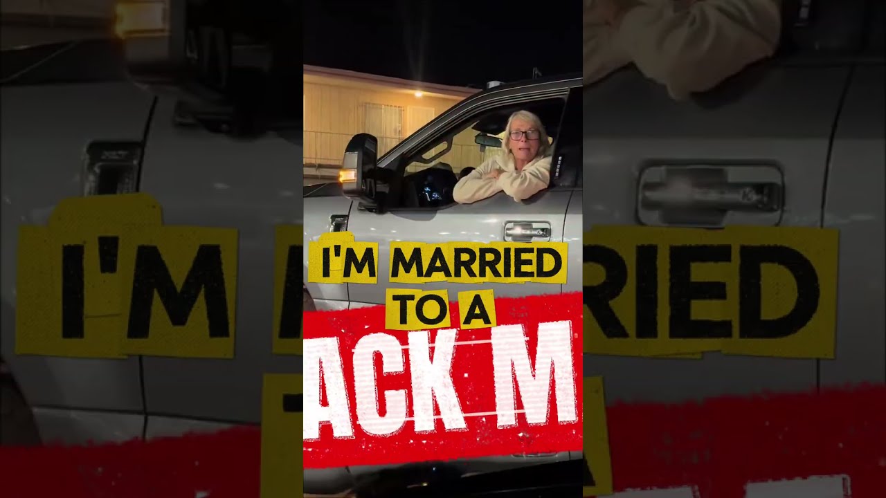 Дебби Перри — Карен из Pumpkin Patch