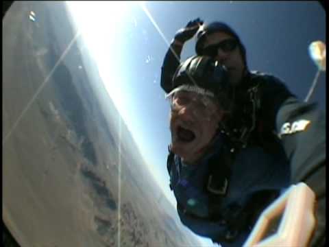 Kenneth E Turner skydiving