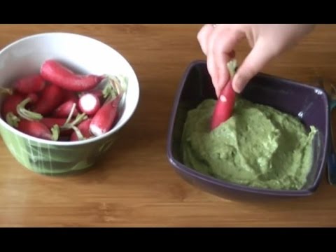 recette-végétalienne-#4-crème-onctueuse-de-fanes-et-d'avocat