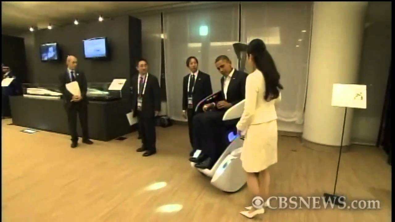 Obama Test Drives Japanese Technology - YouTube
