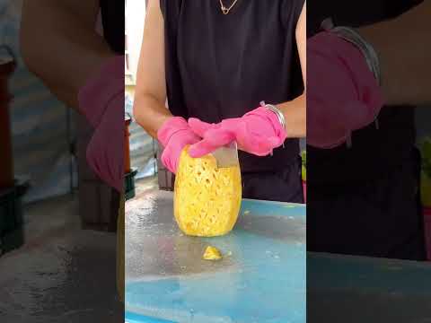 台灣鳳梨神切法！3步搞定，乾淨又保留滿滿果汁！#鳳梨 #pineapple #skills