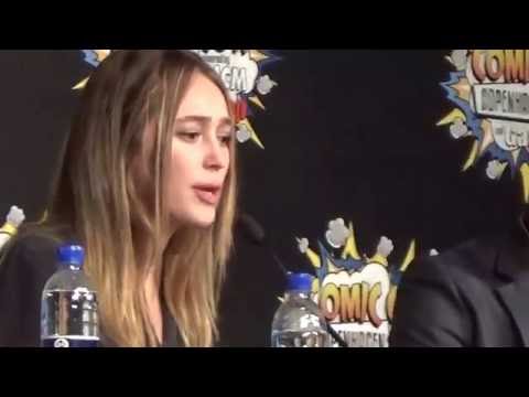 Alycia at the Copenhagen Comic Con (part 2)