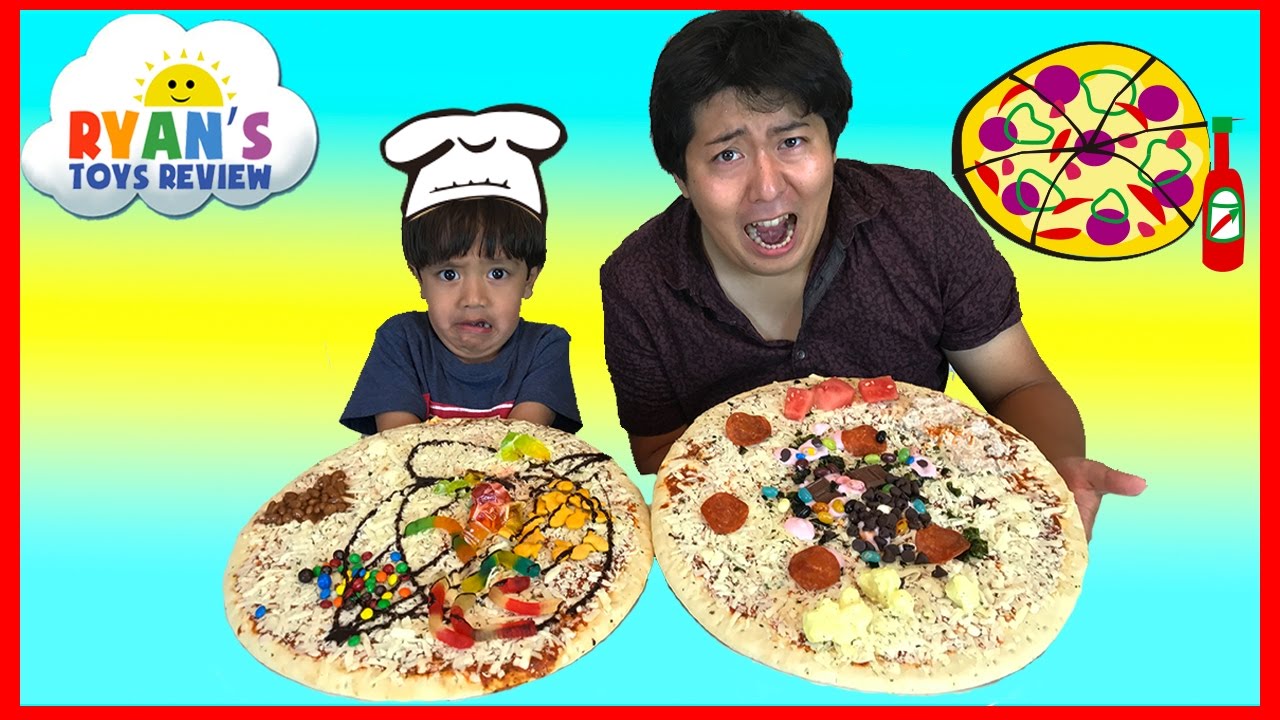 PIZZA CHALLENGE RYAN TOYSREVIEW - YouTube