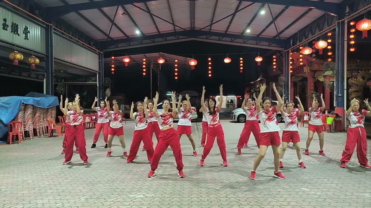 《你看你看月亮的脸》武当庙康乐组