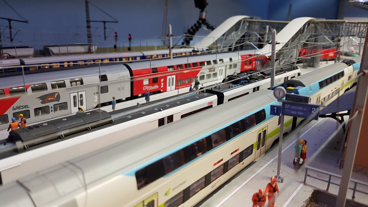 Neustadt an der Südbahn - Bahnhofsbetrieb und Abreise