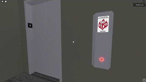 Riding the elevators at the PECE office building in roblox!
