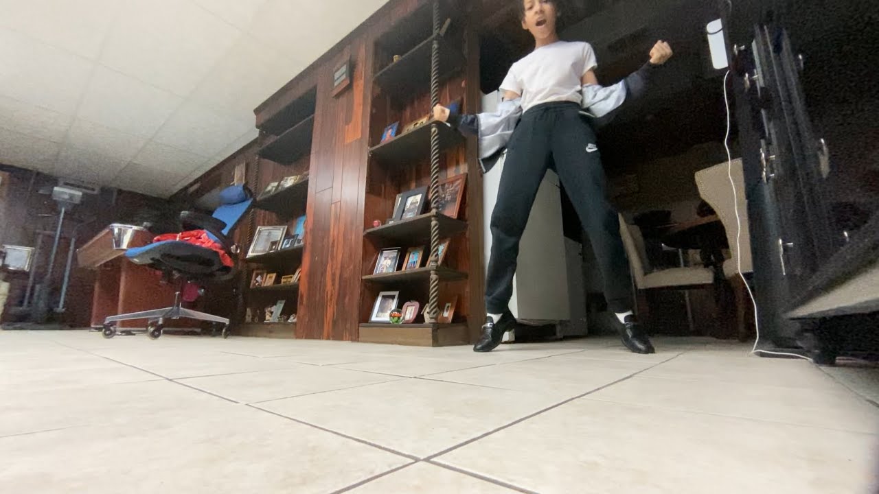 Earth song performance 1997 history tour live in Munich 