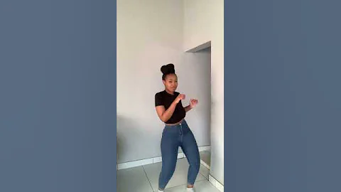 Amapiano dance vibes 💃🔥❤️#shorts #dance #everythingafricahub #viral #bestamapiano2023 @barbielethoba