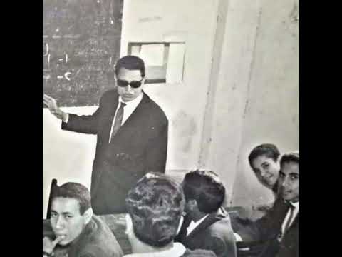 صورة من أوسيم عاش الطالب يوم ما طلب العلم كتاب وسلاح
