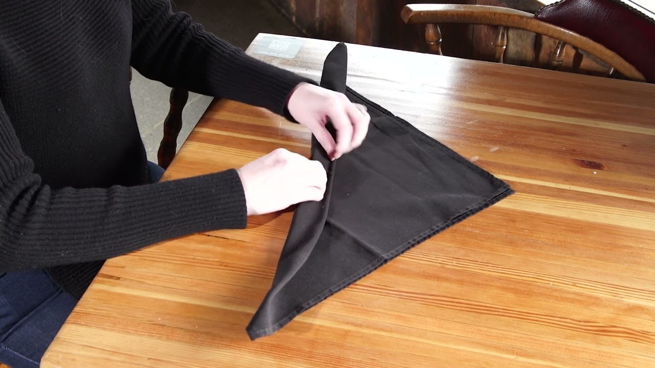 Master the Art of Rolling Cutlery | Waitress Tips and Tricks