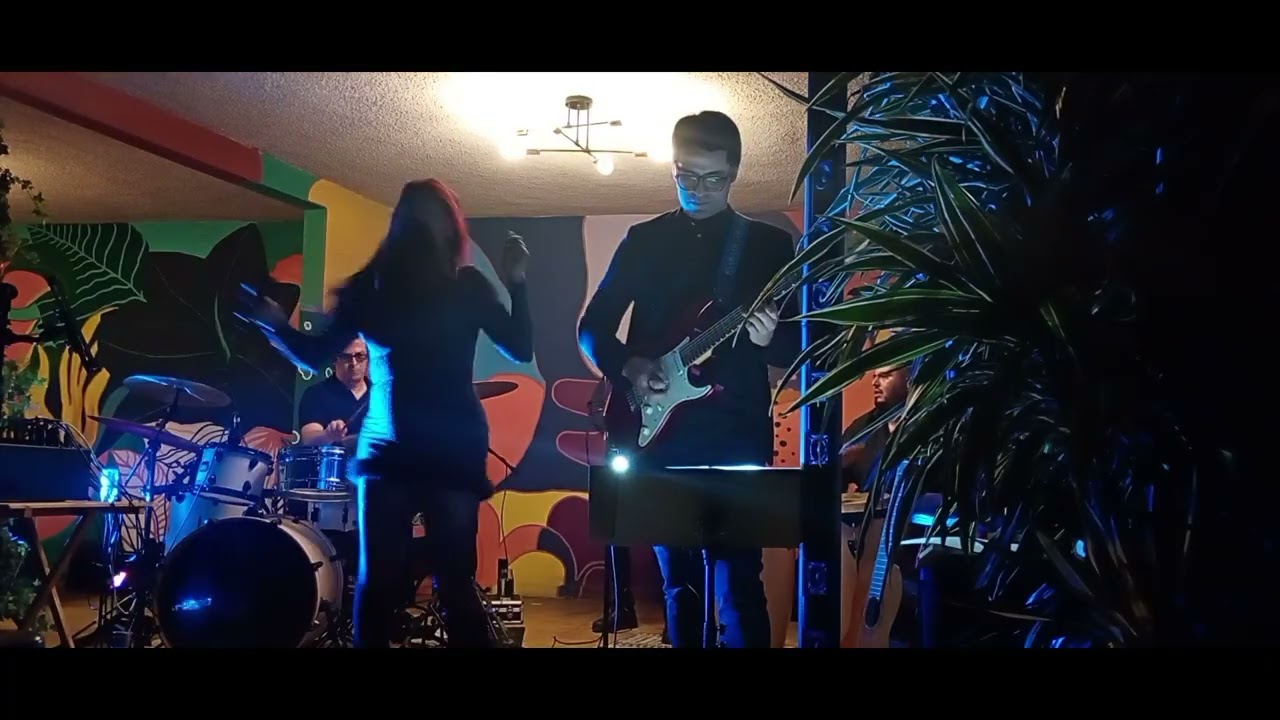 Que nadie sepa mi sufrir 