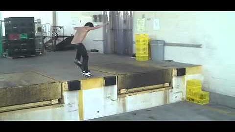 Fakie flip Publix loading dock