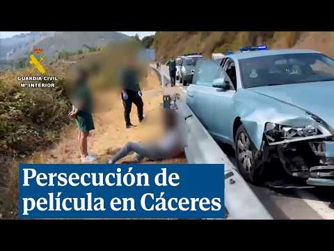 Cinematic high-speed chase of thieves for over 100 kilometers in Cáceres
