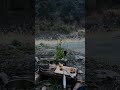 川の音と焚き火の音とハイボールの氷の音