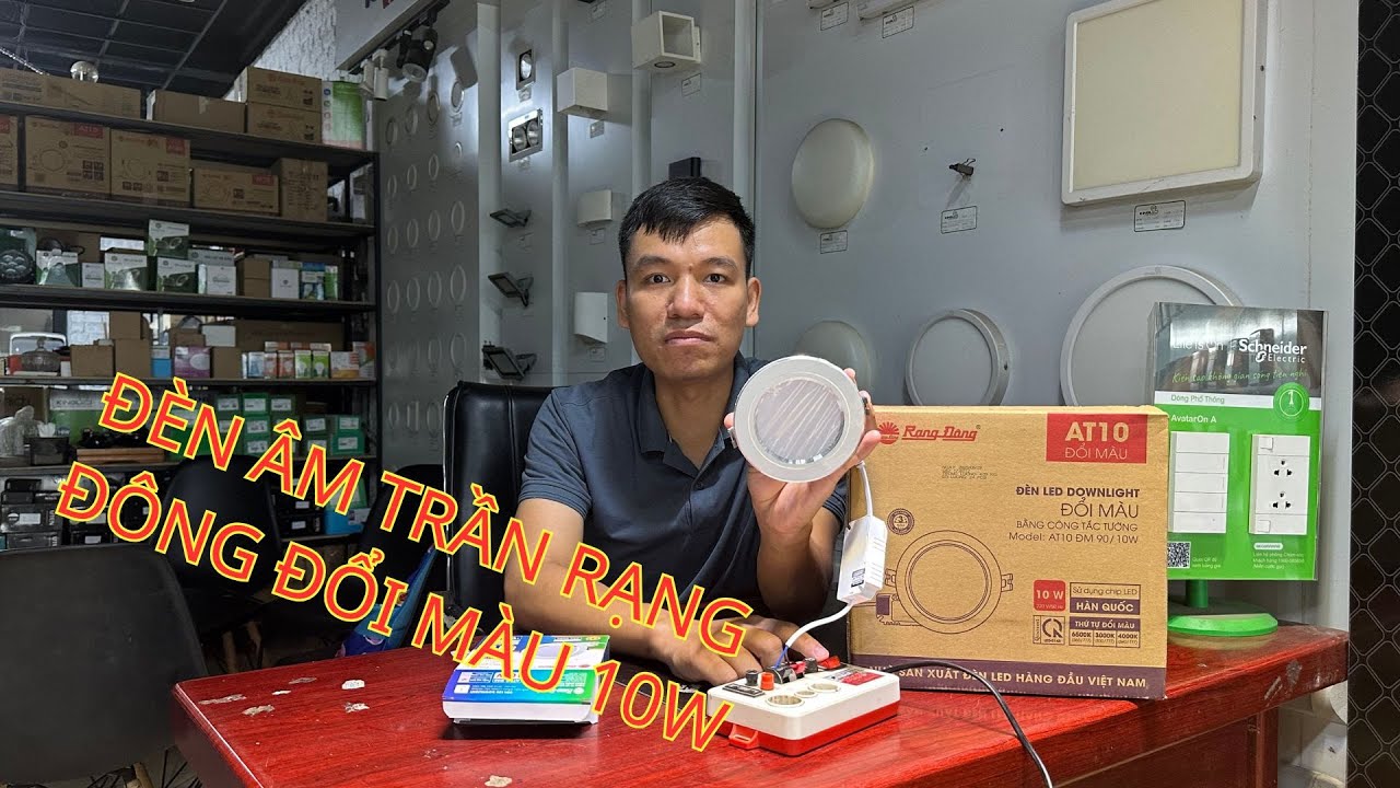 Đèn LED âm trần Rạng Đông viền bạc 10W đổi 3 màu lỗ khoét 90mm