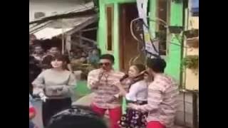 Download lagu Rizki Ridho 2R & Lesti Andryani (D'Academy), D'Box Indosiar