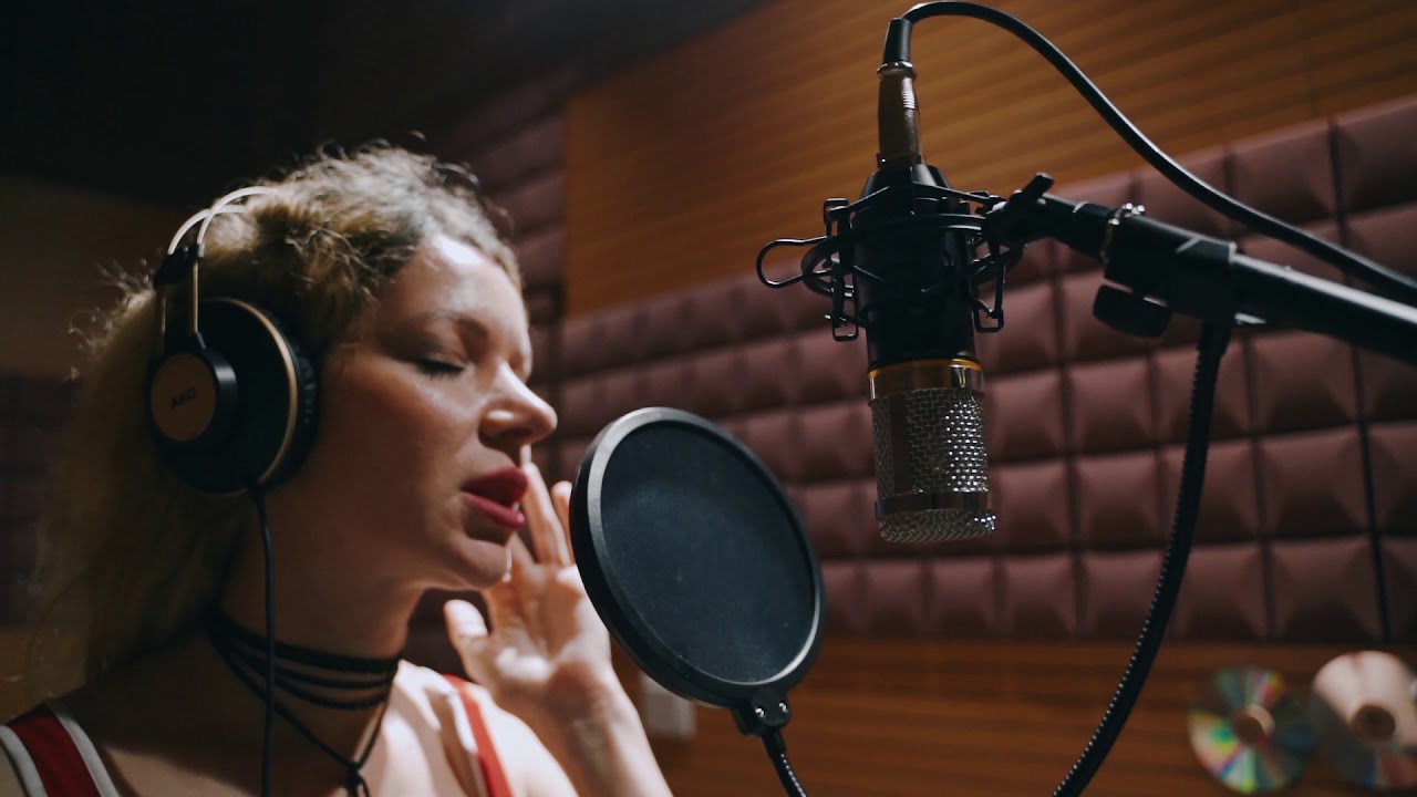 ZINGYOU BM-800 Condenser Microphone Bundle - YouTube