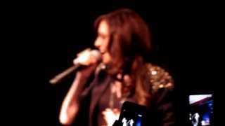 Cher Lloyd singing "Want U Back" at Sacramento