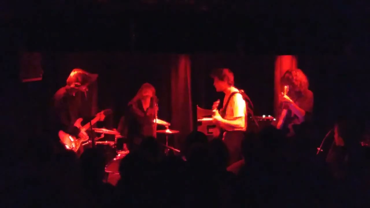 She’s Green – Mandy (Live Set Open from The 7th Street Entry) #livemusic #local #fuzz #rock #mn