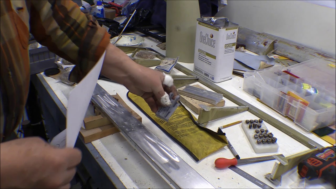 Ремонт широкофюзеляжного самолёта Piper Supercub: ремонт лонжерона элерона