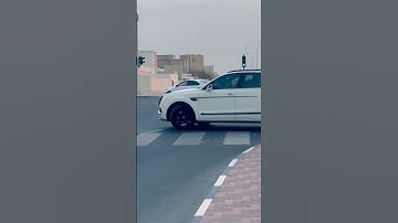 BENTLEY BENTAYGA #bentley #bentayga #bentleybentayga #suv #exotic #carspotting #suvlovers #shorts