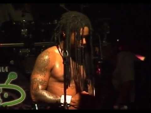 Sevendust 07) Angel's Son live in Minneapolis, MN 9/17/2002
