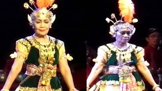 Download Lagu Tari SRIMPI PANDHELORI - Asia Pacific Performing Arts - Javanese Classical Dance [HD] MP3