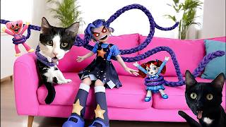 LILY LOVEBRAIDS APARECE en CASA de los gatos Luna y Estrella | Poppy Playtime 5 en la vida real