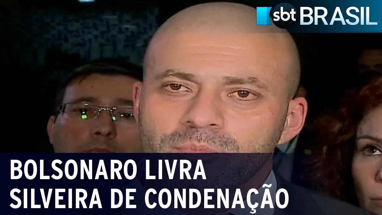 Bolsonaro livra Daniel Silveira de condenação com decreto presidencial (21/04/22)