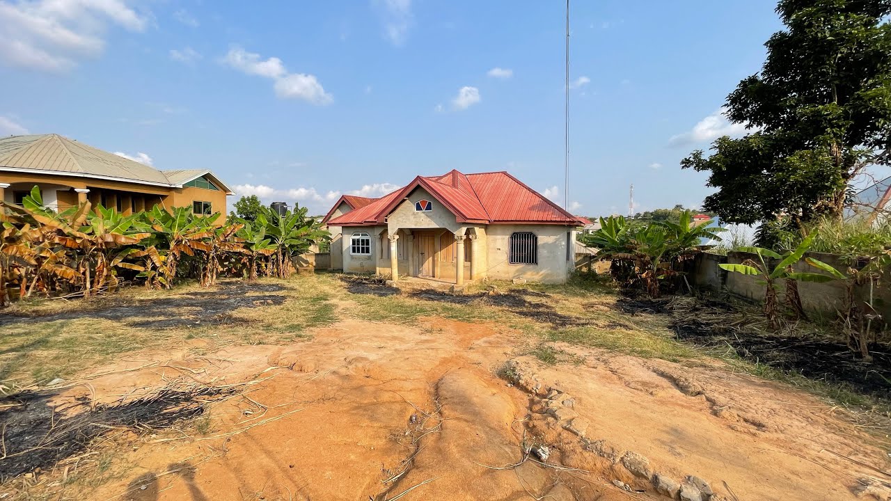 3bdrm House in K Fuseini Estate, Kumasi Metropolitan for sale
