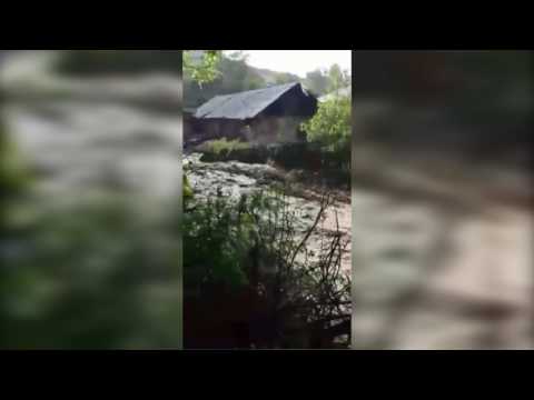 წყალდიდობა აწყვიტაში