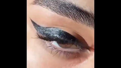 How to: PERFECT WINGED EYELINER every single time!! (Simple Beginner Friendly Technique)