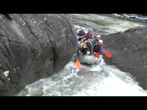 Video: Rafting Na řece Gauley: Navigace V Divokých Peřejích Západní Virginie