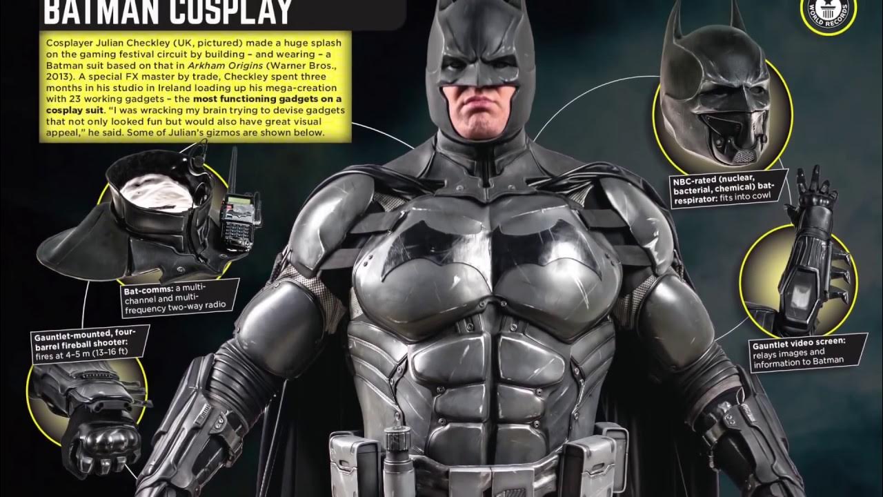 Batman Cosplay Suit With 23 Functioning Gadgets Earns Fan A Spot In The ...