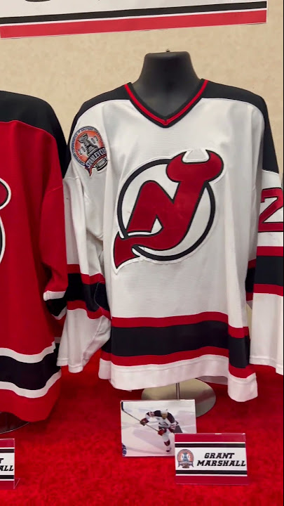 Jimmy Fallon accepts bet from New Jersey Devils' mascot . . . and