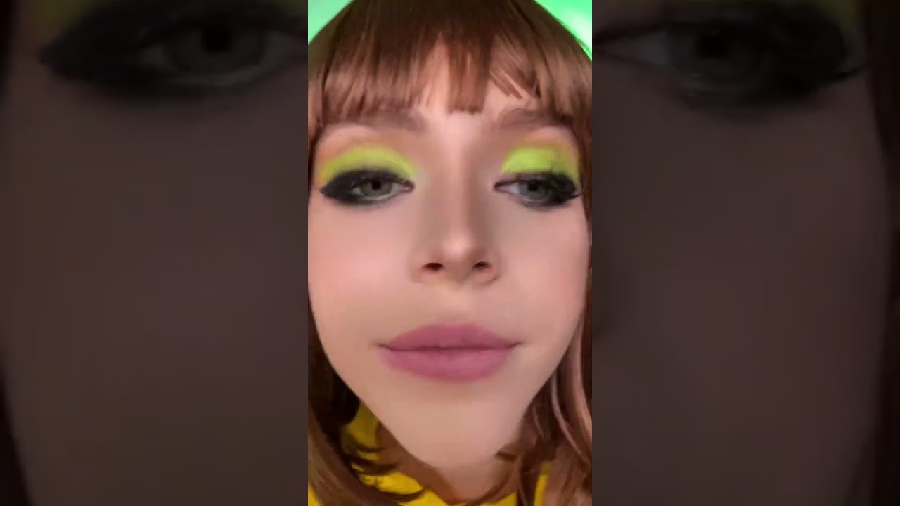 Rainbow Rush: Quick & Colorful Makeup Hacks! 🌈✨