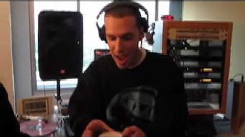 Eric D-Lux playing Shots by LMFAO & Lil Jon