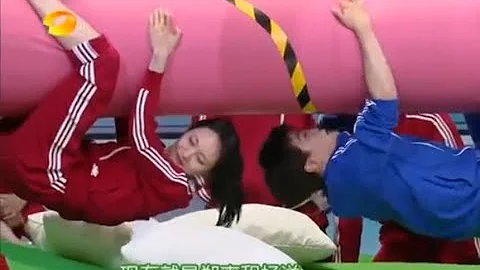 YangShuang Cute Moments on Happy Camp with other Divas Hit the Road Cast - DayDayNews