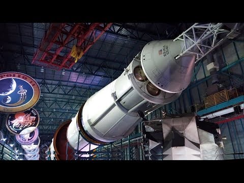 Video: Utnyttjat Tak På NASA Space Center