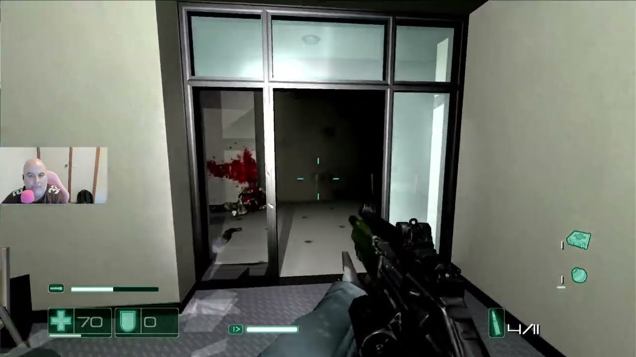 Still trying to survive in this FPS classic from 2005 on the Xbox 360
