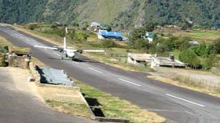 Lukla Yeti airlines landing