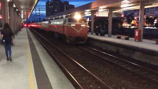 562次莒光號羅東站停車