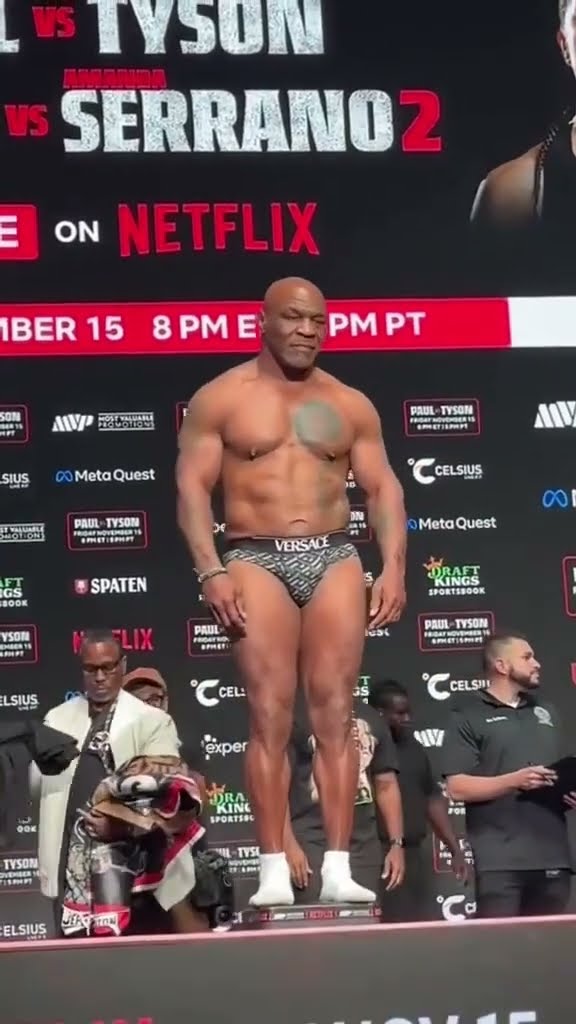 綜合格鬥UFC格鬥，大戰開始#格鬥 #拳擊 #ufc #格斗 #综合格斗 #shorts
