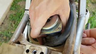 KLX 150 BF Carburettor removal and installation