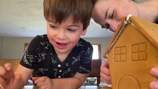 Big Ted and the Gingerbread House