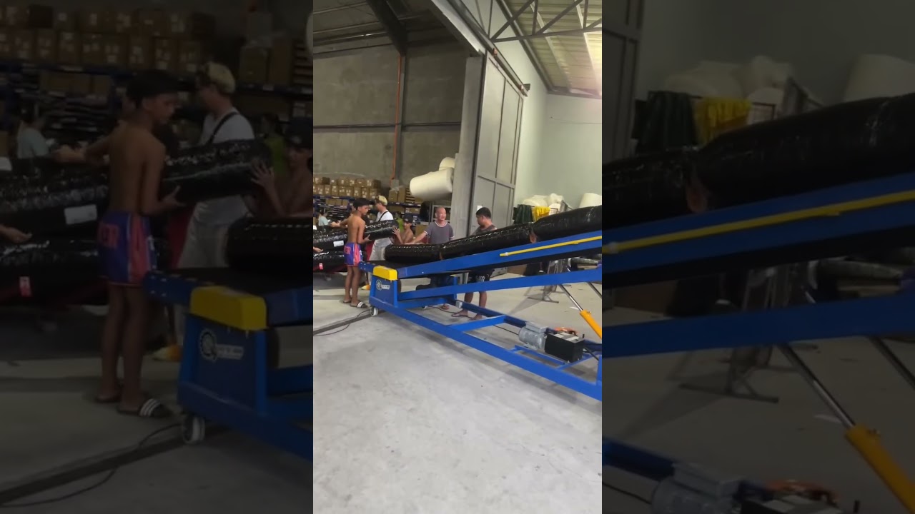 Hydraulic Conveyor System for Long and Cylindrical Cargo Transport