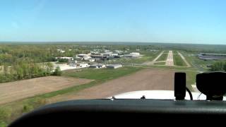 Garmin GI-260 Angle of Attack Indicator featured in Cessna 172 Landing screenshot 4